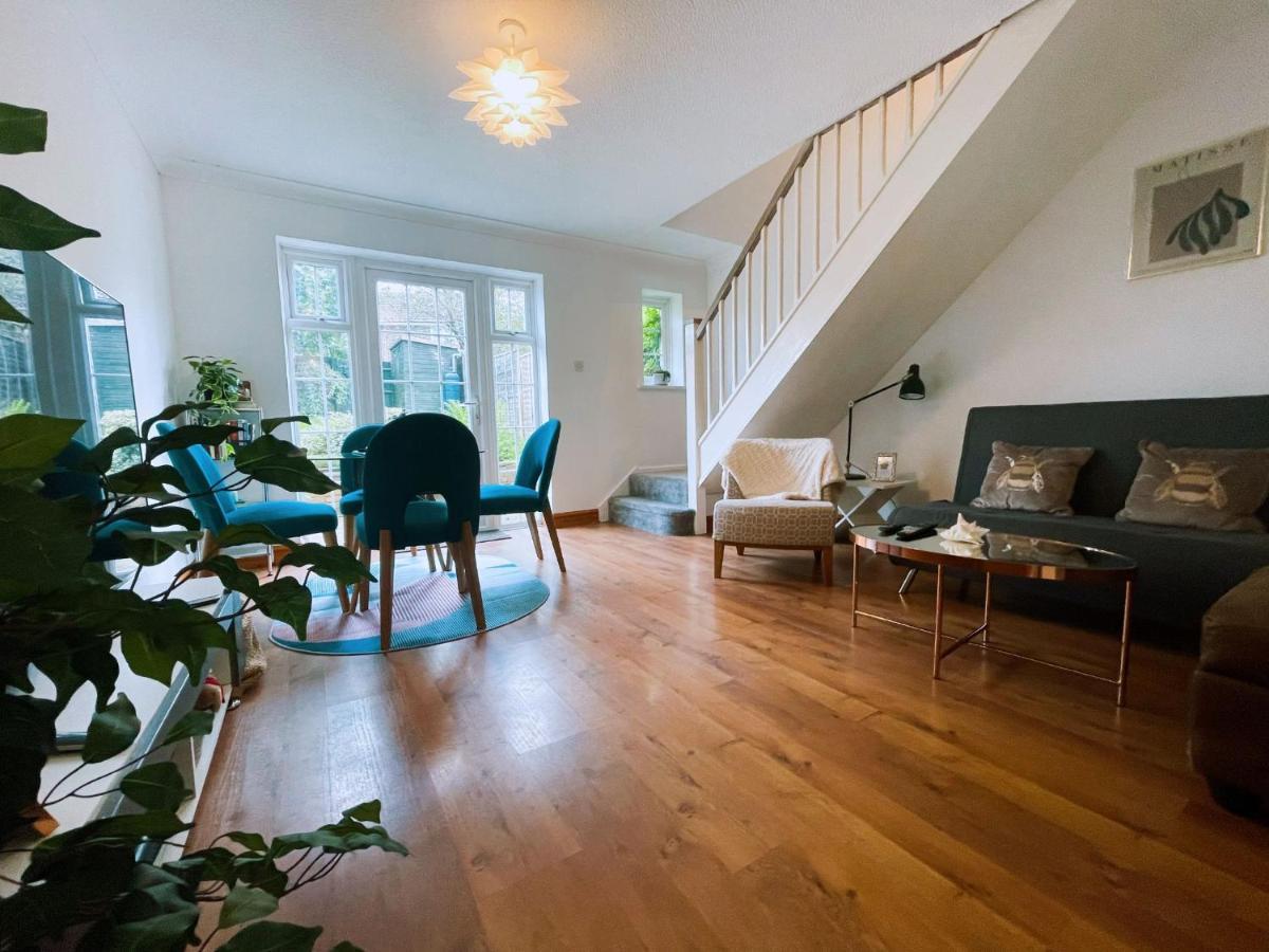 Charming 2-bedroom House Near Bourton Park In * Buckingham