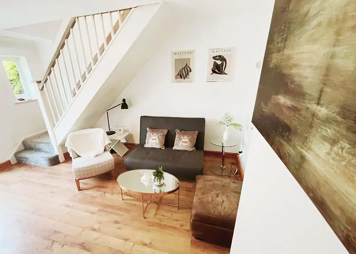 Charming 2-Bedroom House Near Bourton Park In Buckingham